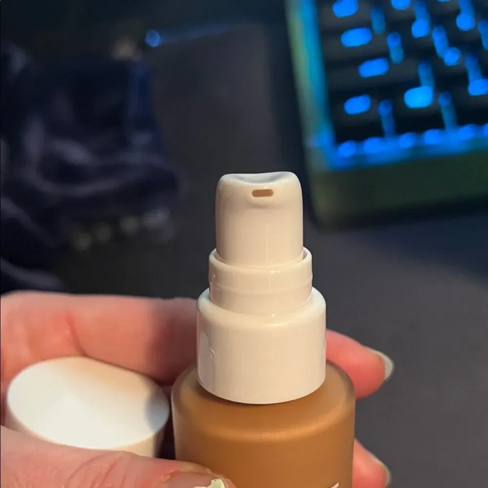 Morphe Lightform Extended Hydration Foundation - Rich 24W (Warm)